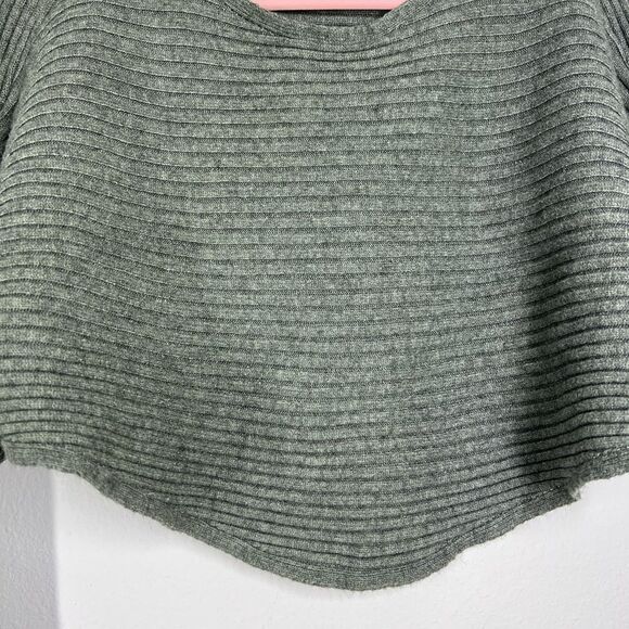 HaveOne Light Olive Chunky Knit Sweater One size made in Italy - Picture 7 of 10